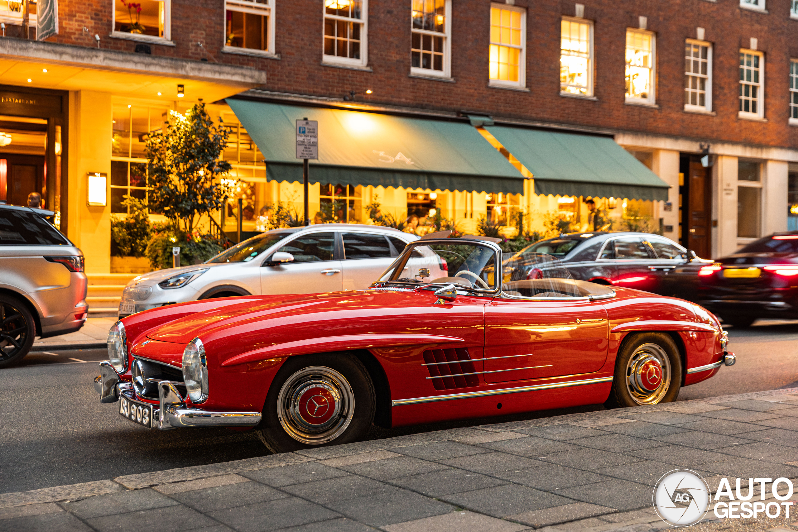 Mercedes-Benz 300SL Roadster