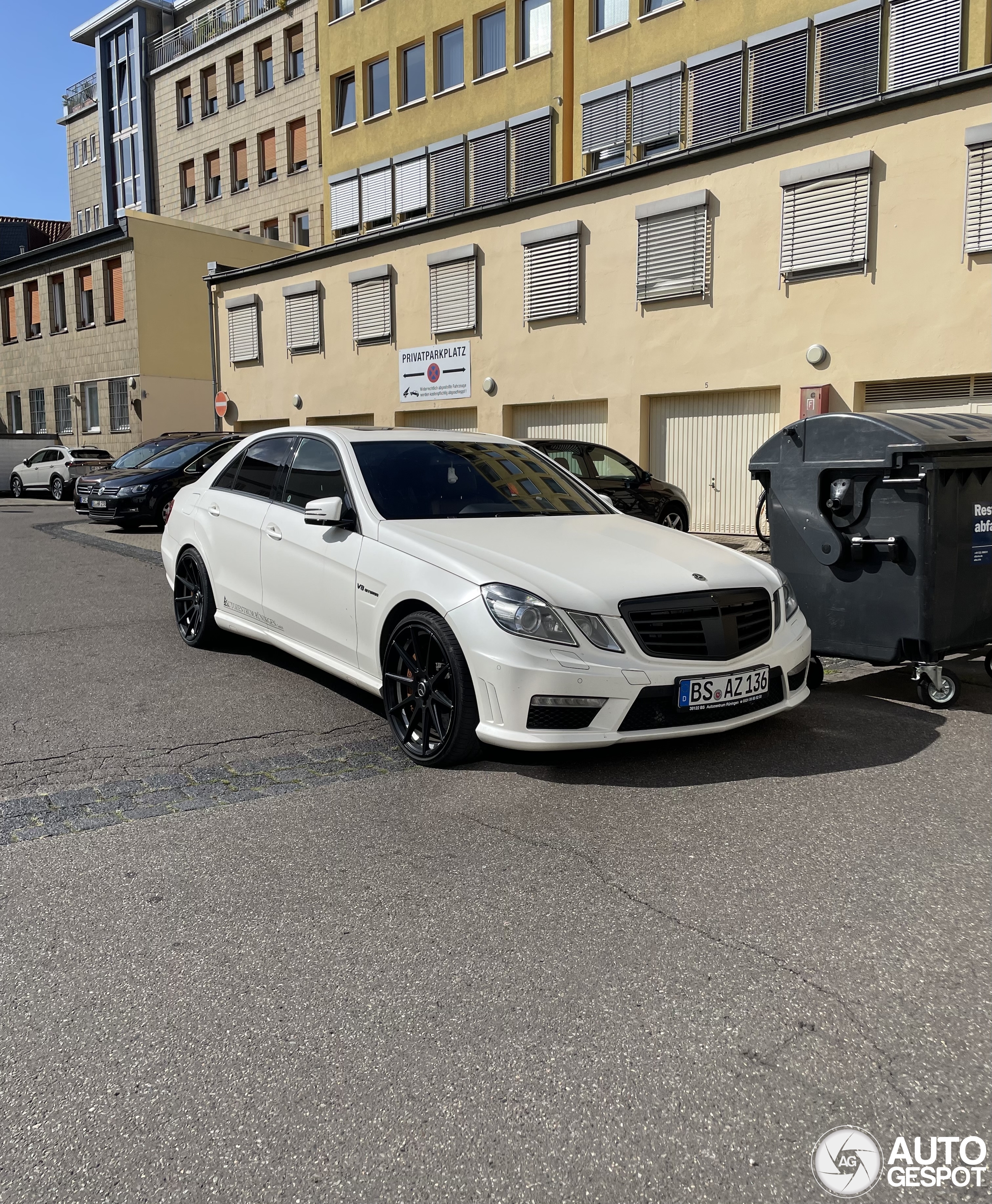 Mercedes-Benz E 63 AMG W212 V8 Biturbo