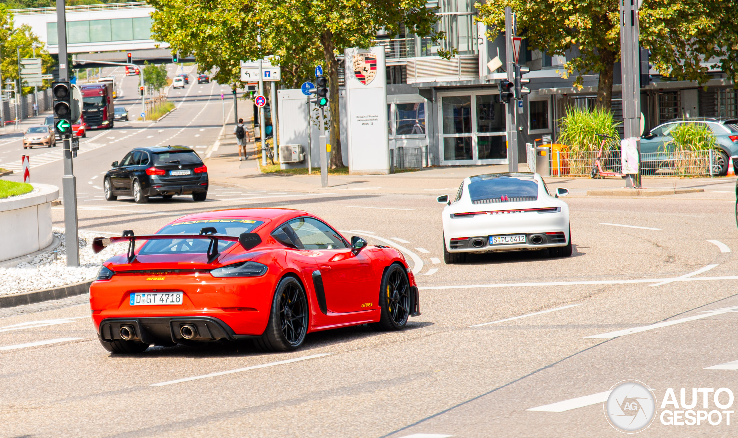 Porsche 718 Cayman GT4 RS Weissach Package