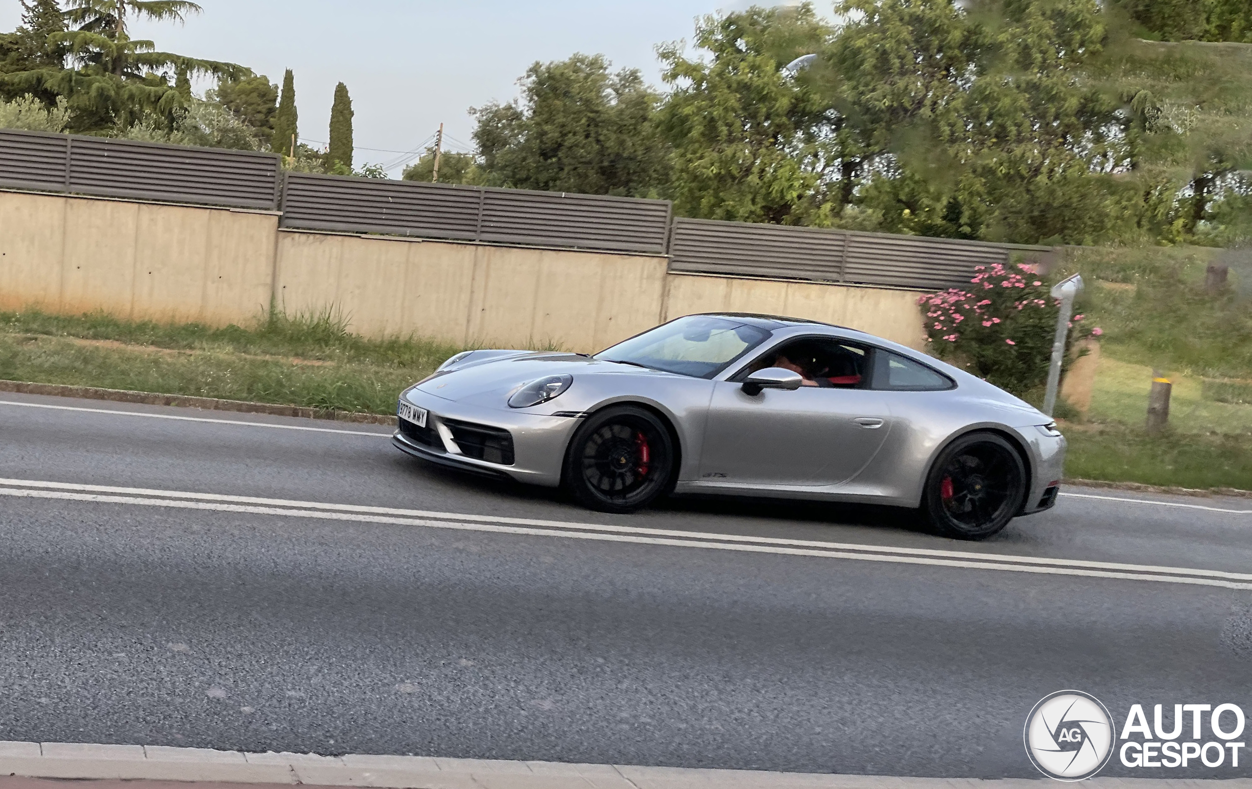 Porsche 992 Carrera GTS