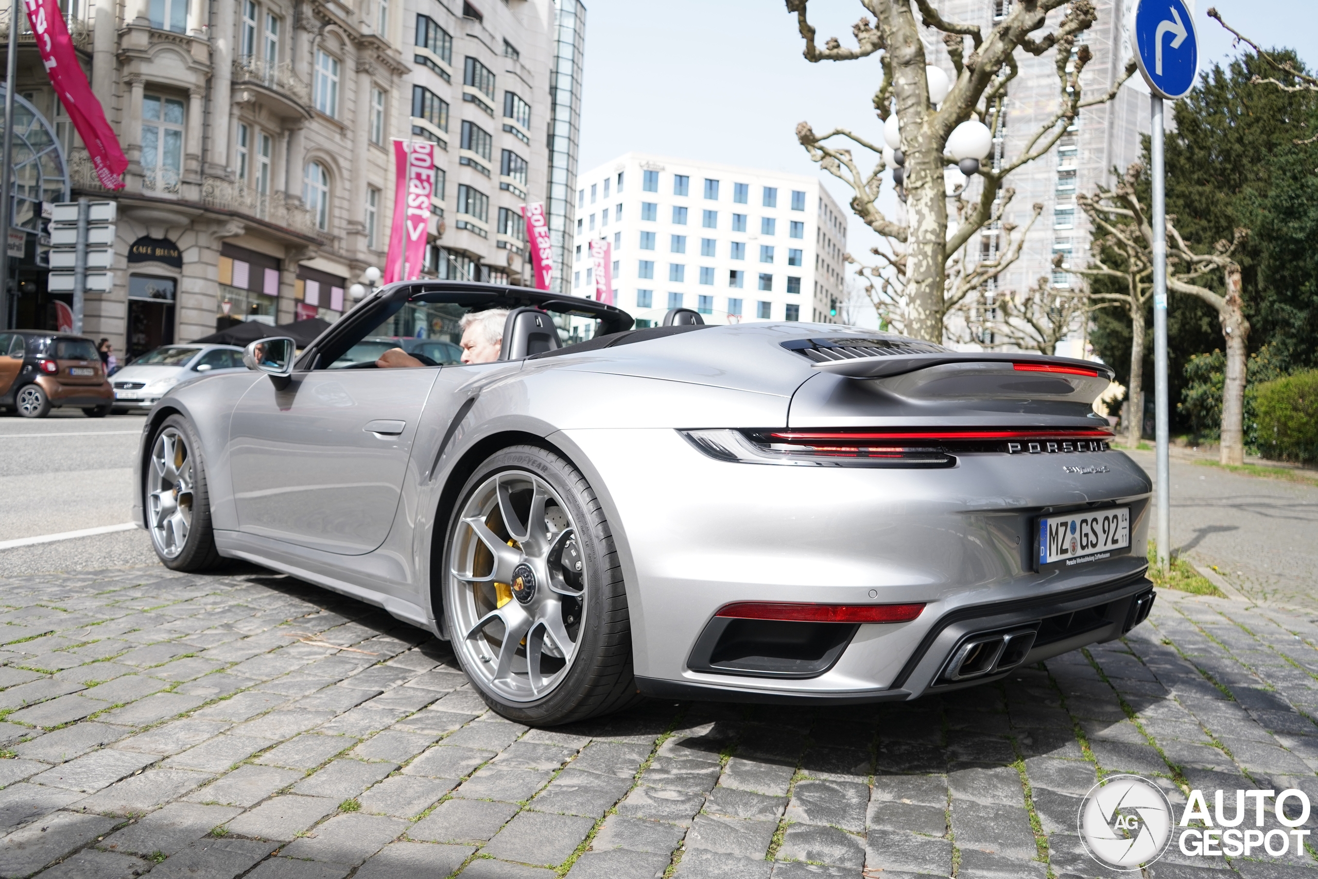 Porsche 992 Turbo S Cabriolet