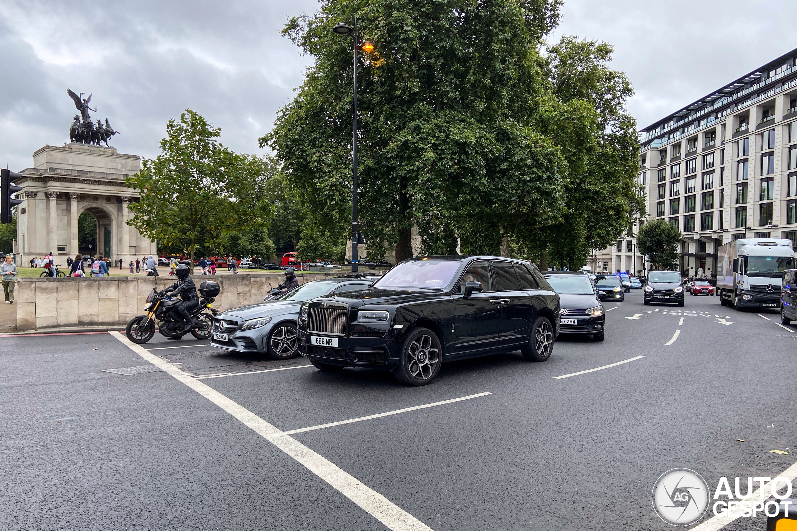 Rolls-Royce Cullinan Black Badge