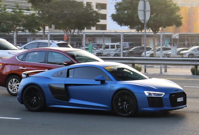 Audi R8 V10 Plus 2015