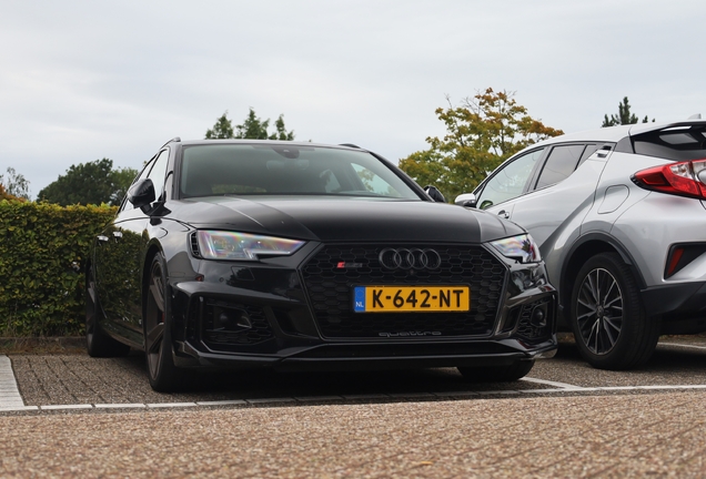 Audi RS4 Avant B9