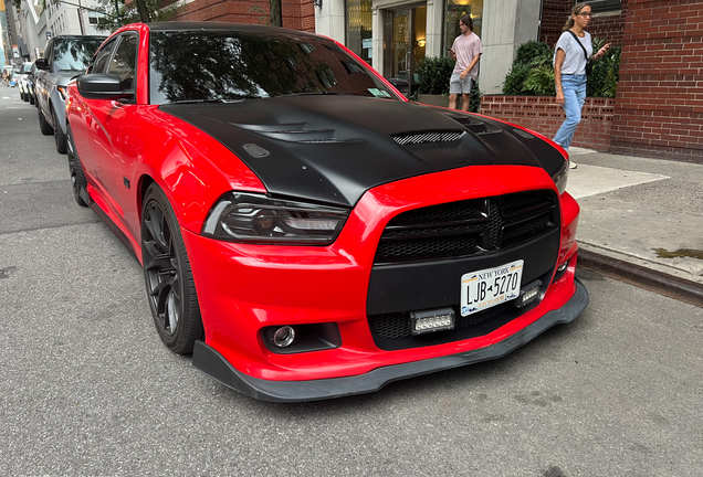 Dodge Charger SRT-8 Super Bee 2012