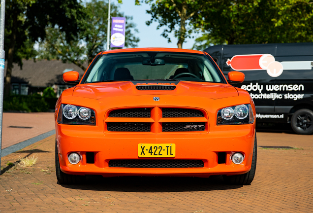 Dodge Charger SRT-8 Super Bee