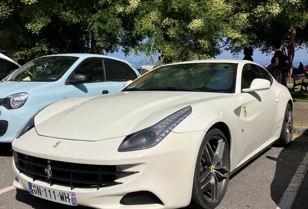 Ferrari FF