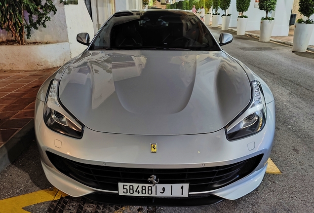 Ferrari GTC4Lusso