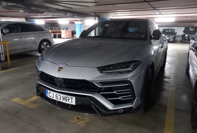 Lamborghini Urus