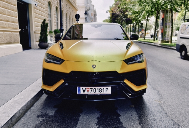 Lamborghini Urus Performante