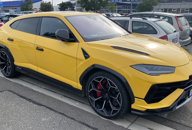 Lamborghini Urus Performante