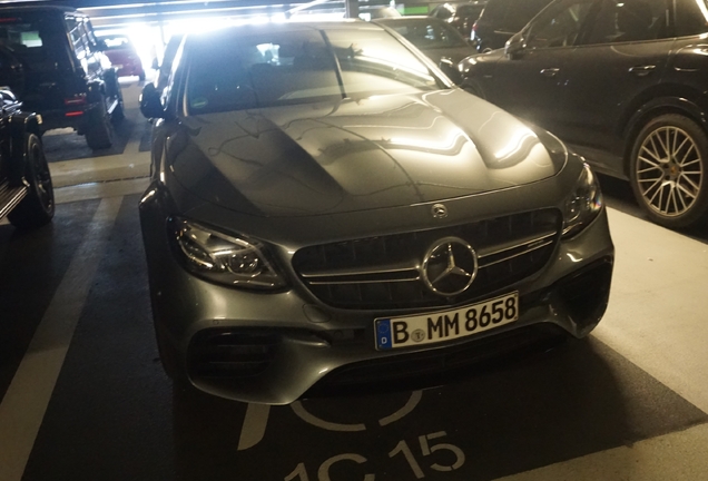 Mercedes-AMG E 63 S W213