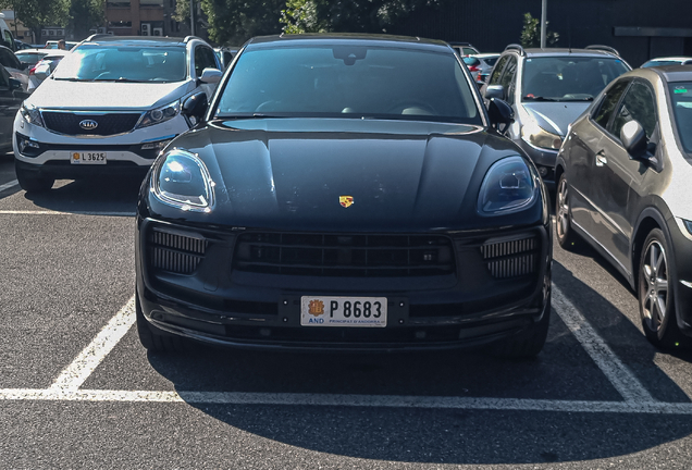 Porsche 95B Macan GTS MkIII