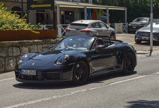 Porsche 992 Carrera 4 GTS Cabriolet