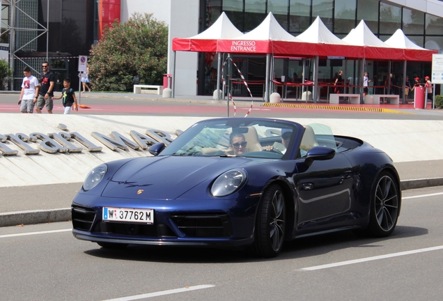 Porsche 992 Carrera 4S Cabriolet