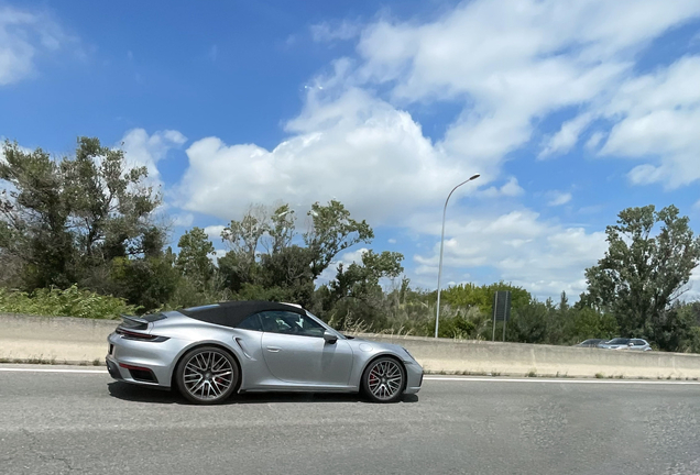 Porsche 992 Turbo Cabriolet