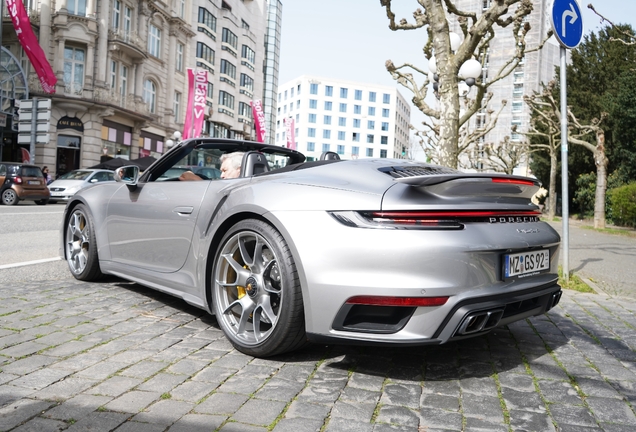 Porsche 992 Turbo S Cabriolet