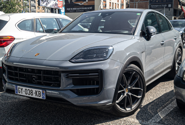 Porsche Cayenne Coupé Turbo E-Hybrid