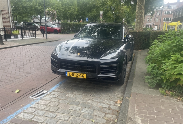 Porsche Cayenne Turbo S E-Hybrid