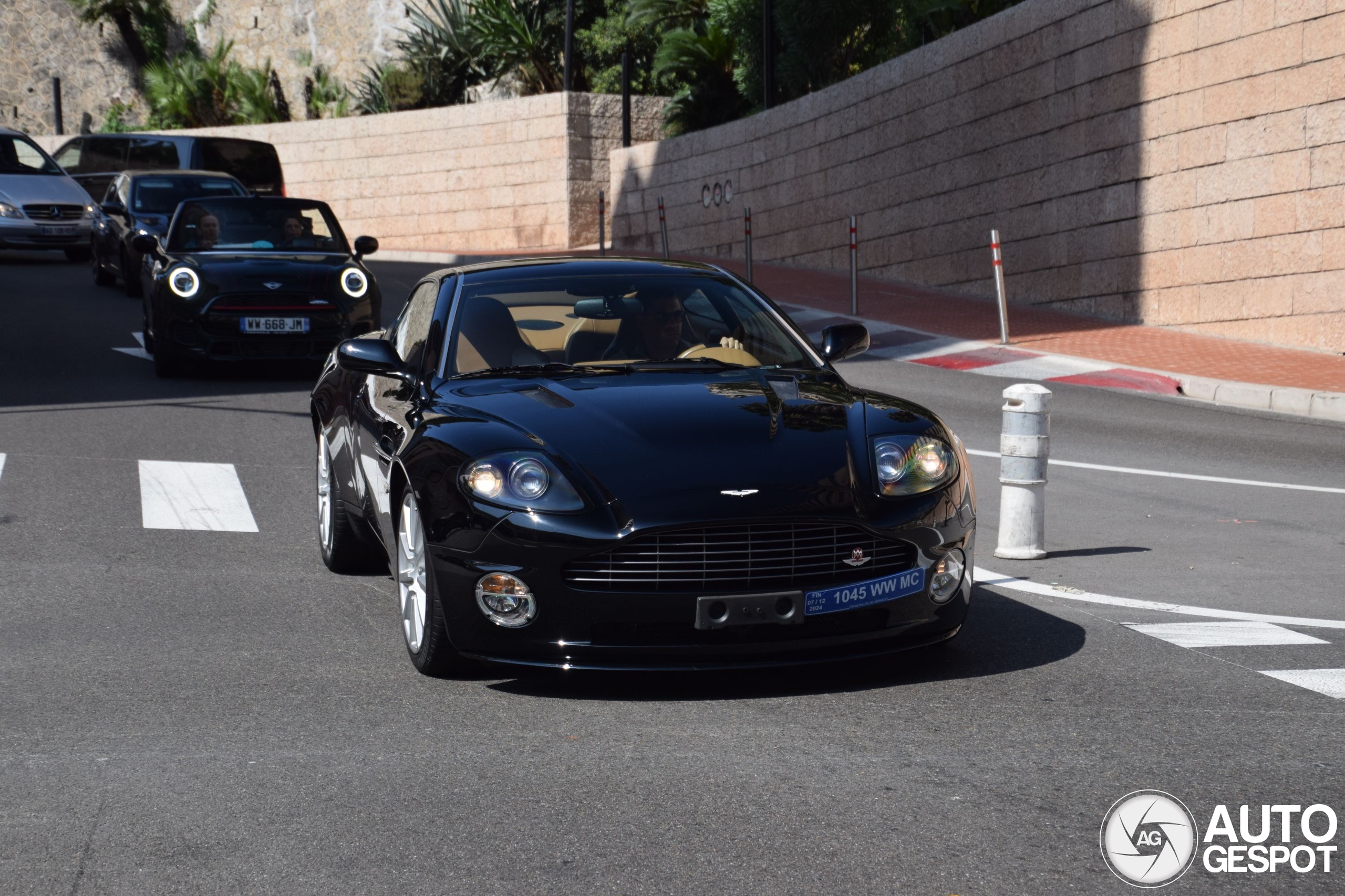 Aston Martin Vanquish S