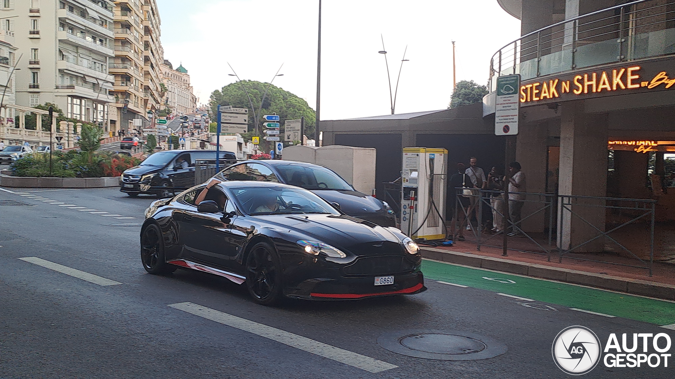 Aston Martin Vantage GT8