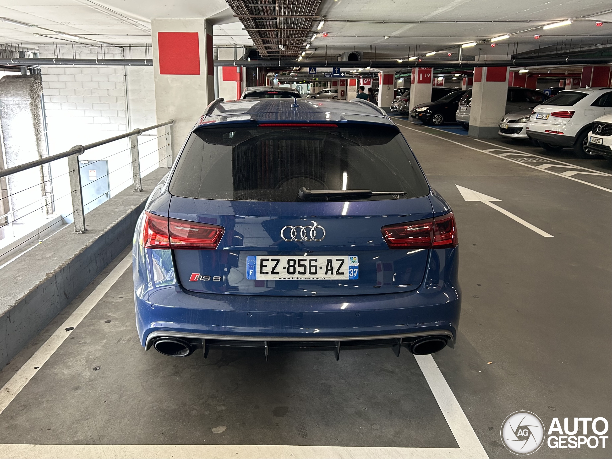 Audi RS6 Avant C7 2015