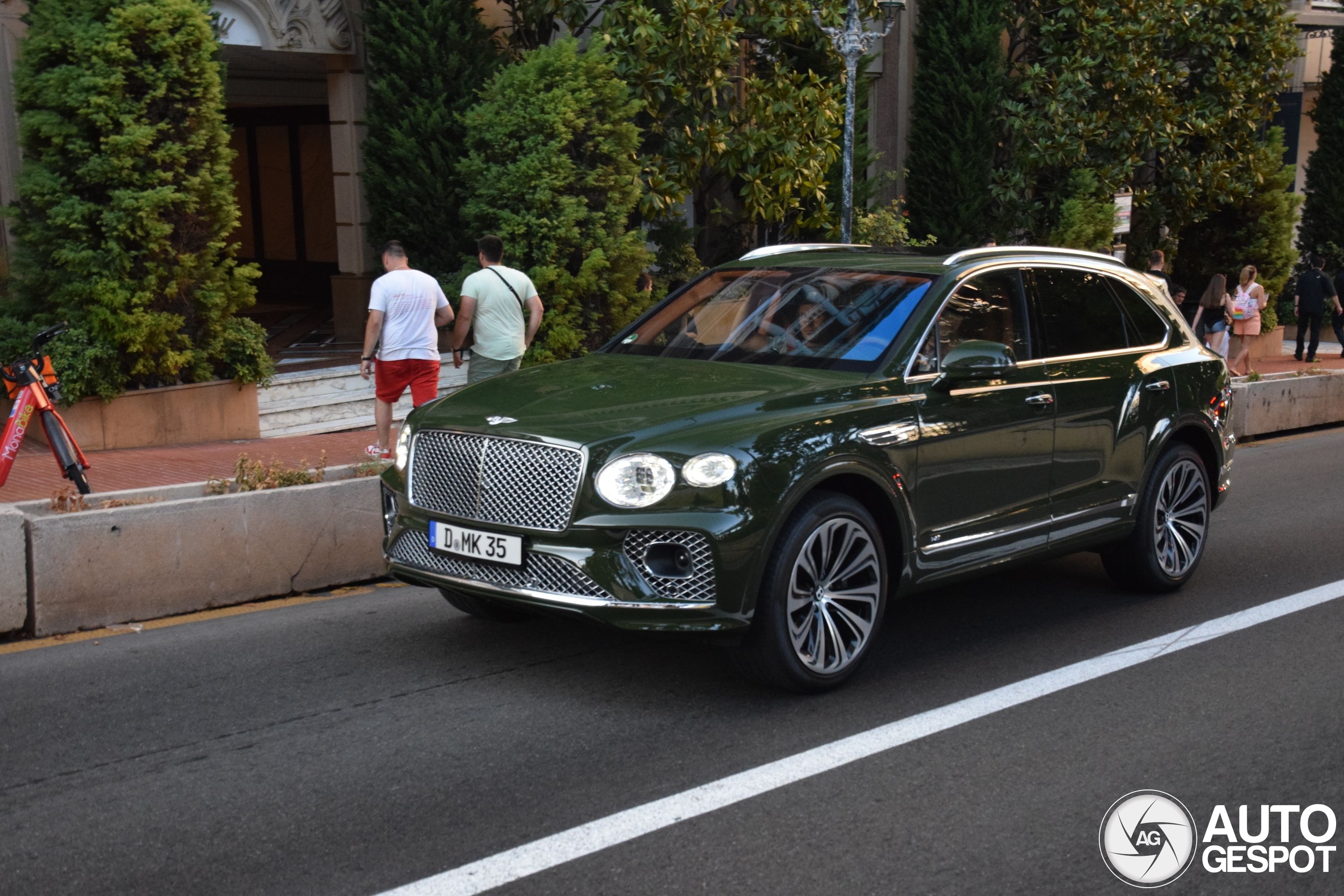 Bentley Bentayga V8 2021