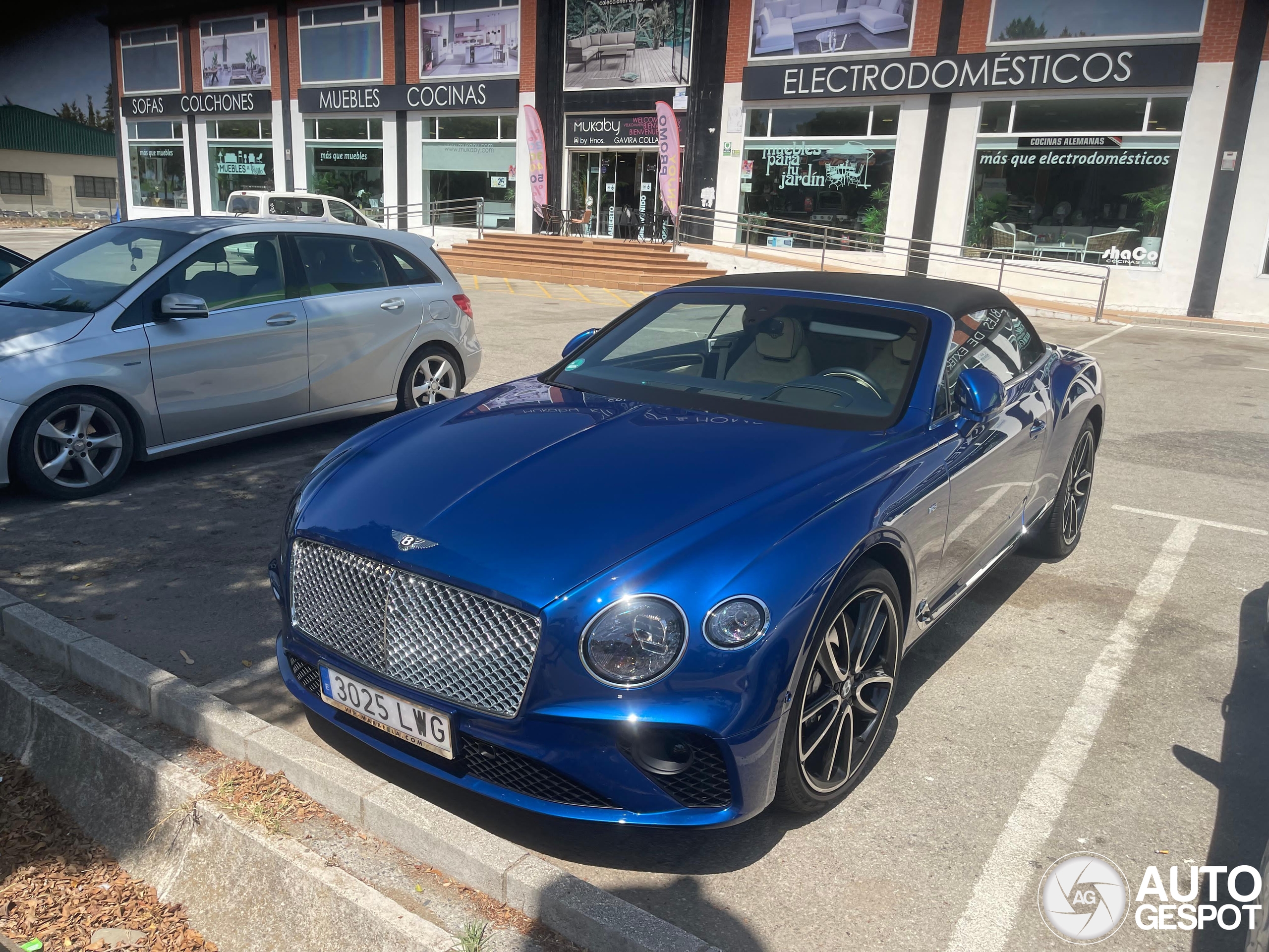 Bentley Continental GTC V8 2020