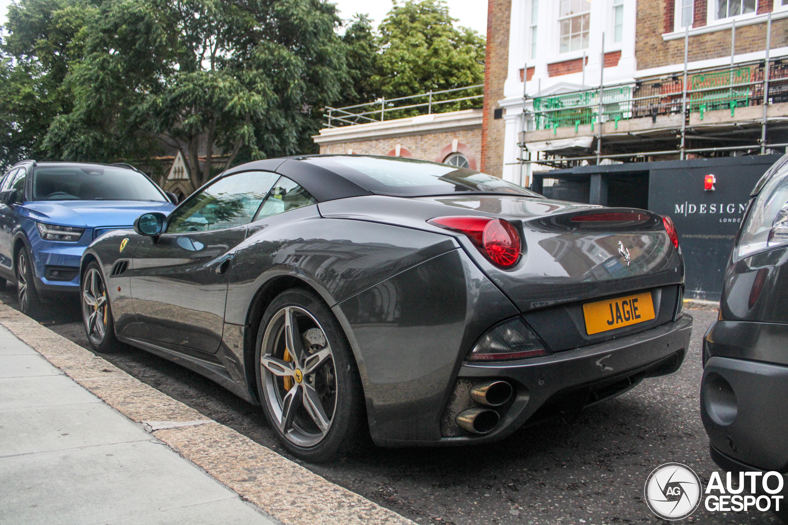 Ferrari California