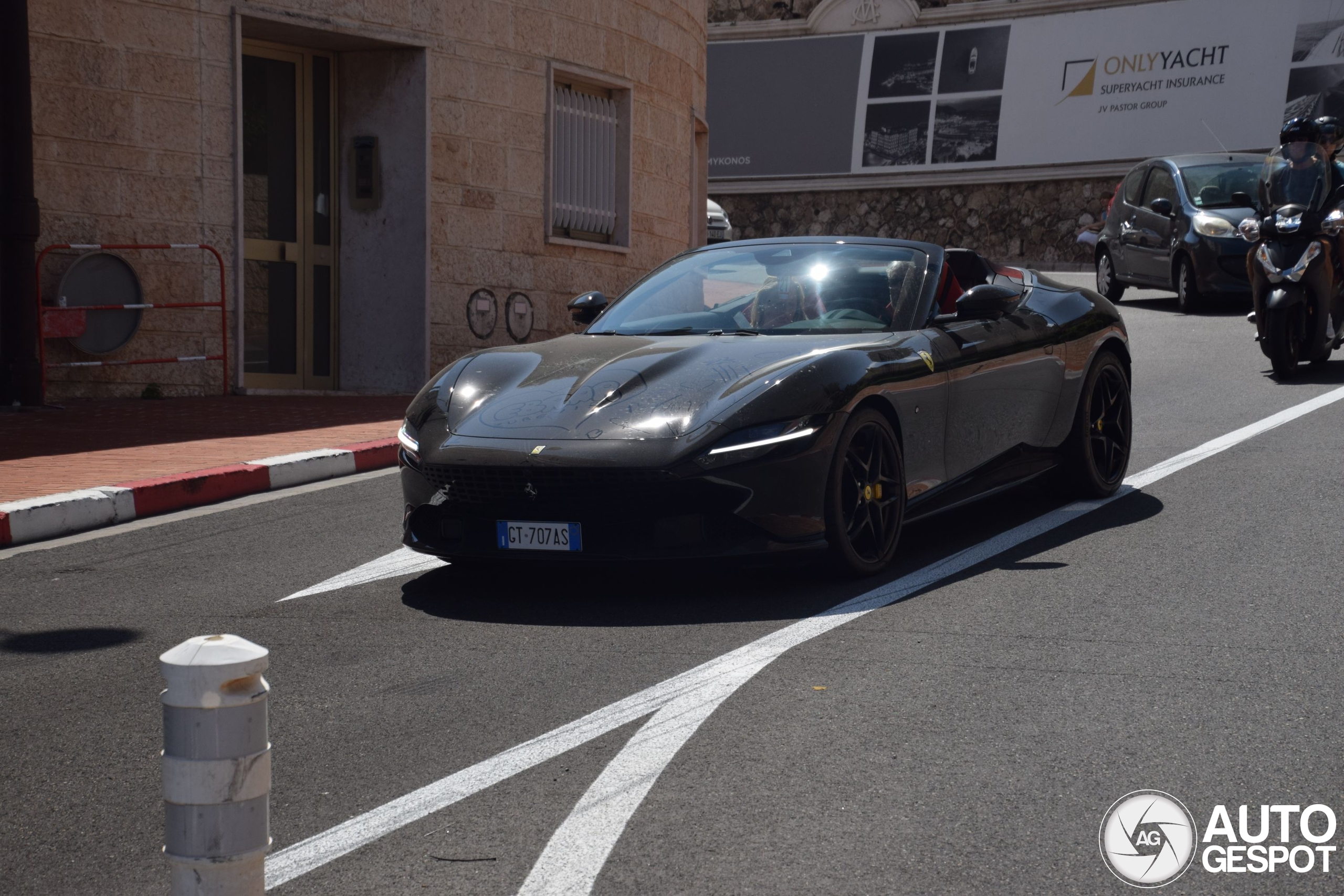 Ferrari Roma Spider