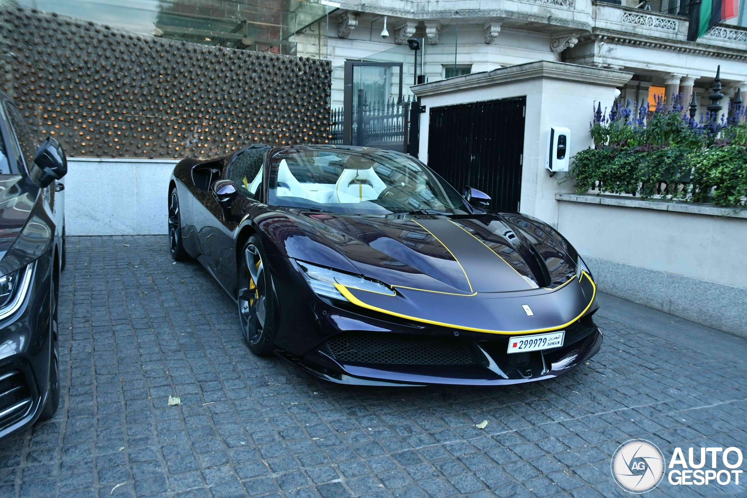 Ferrari SF90 Spider