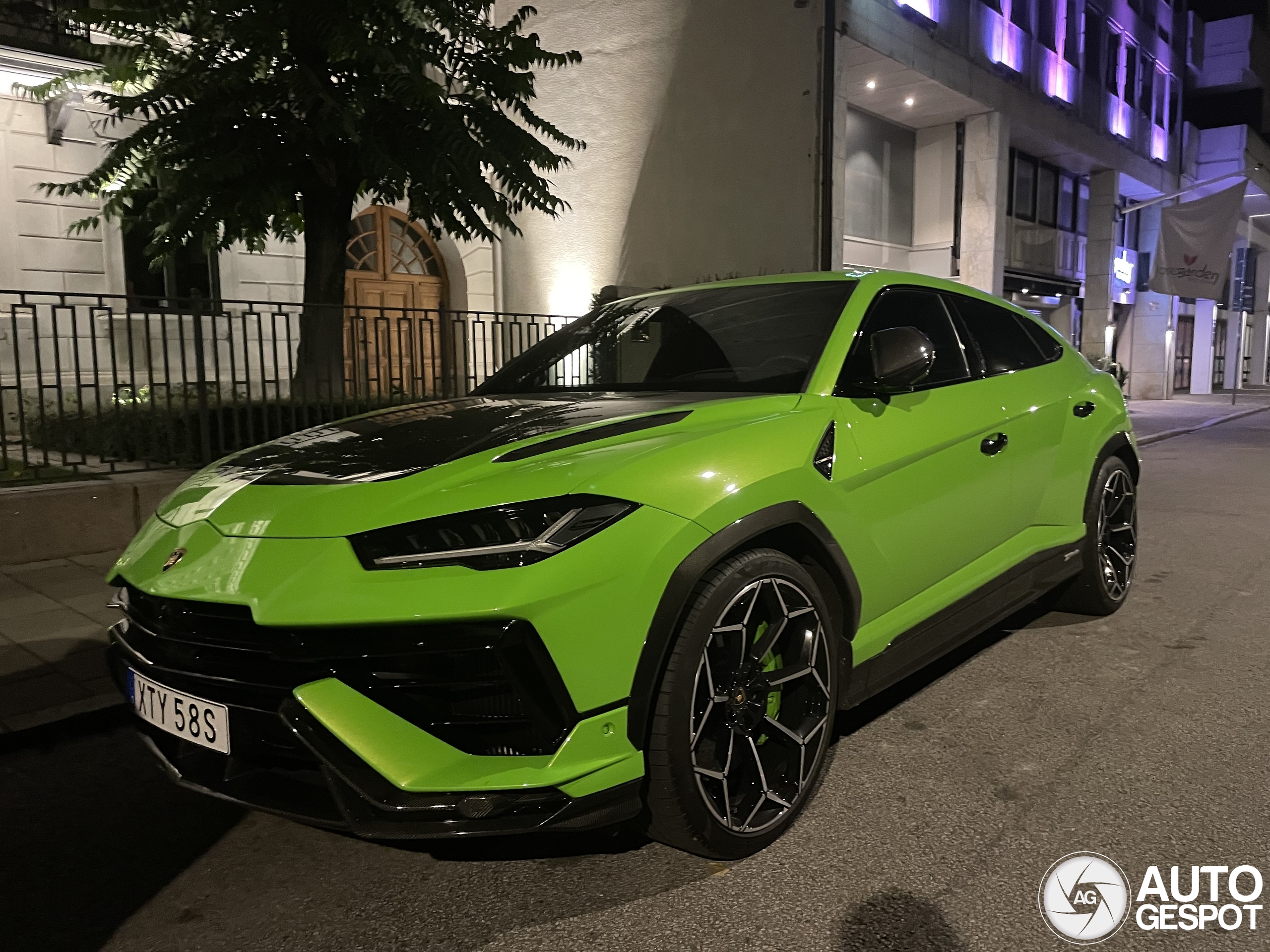 Lamborghini Urus Performante