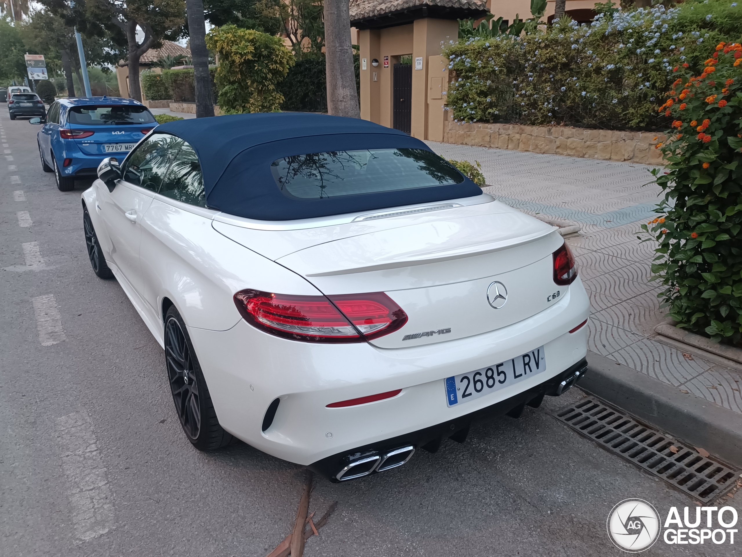 Mercedes-AMG C 63 Convertible A205 Ocean Blue Edition