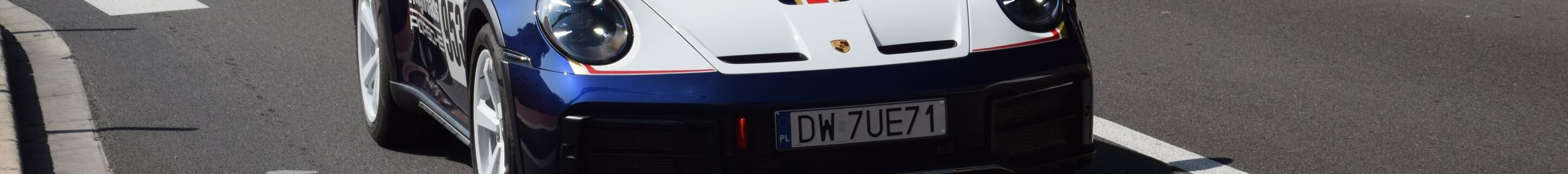 Porsche 992 Dakar