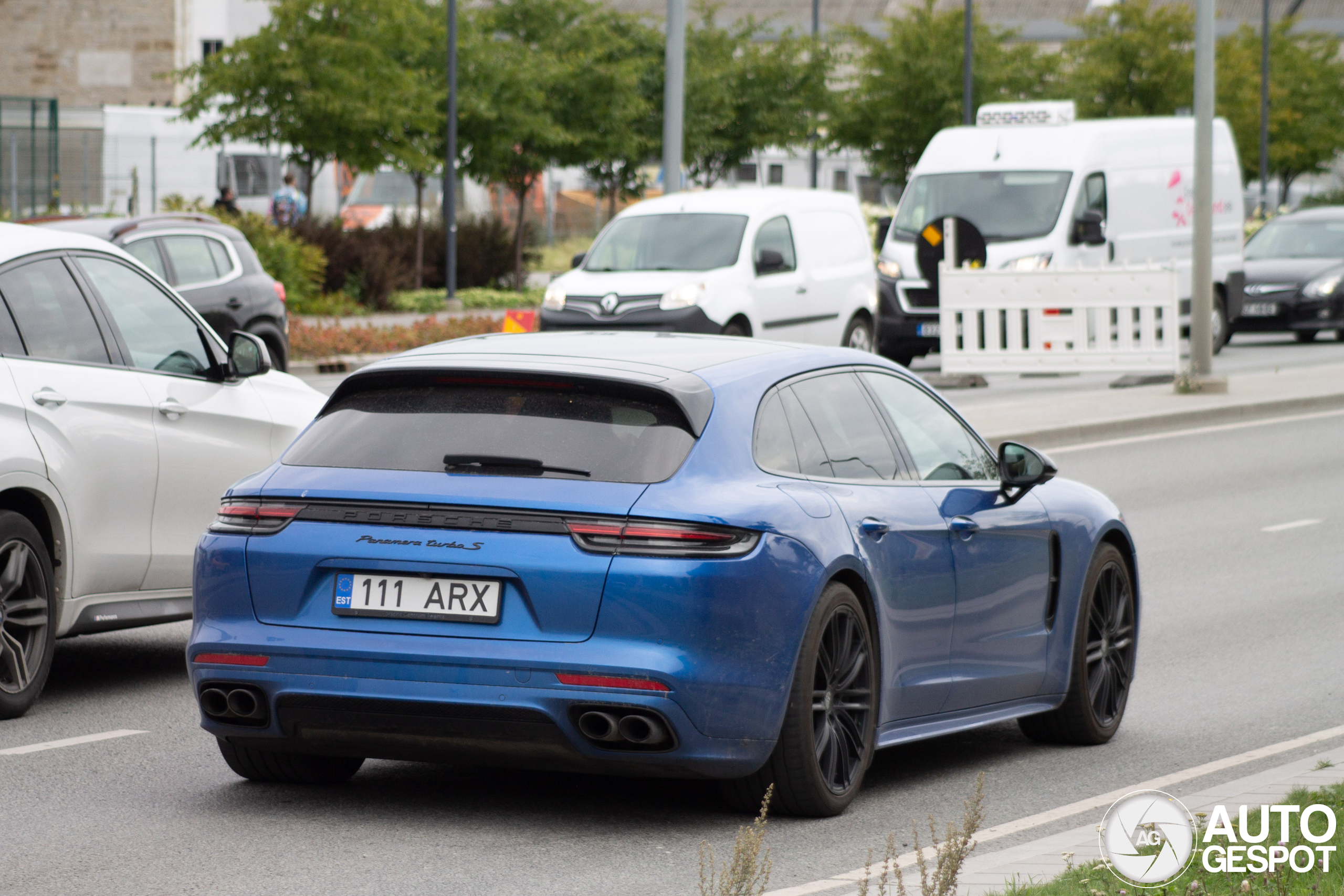 Porsche 971 Panamera Turbo S E-Hybrid Sport Turismo