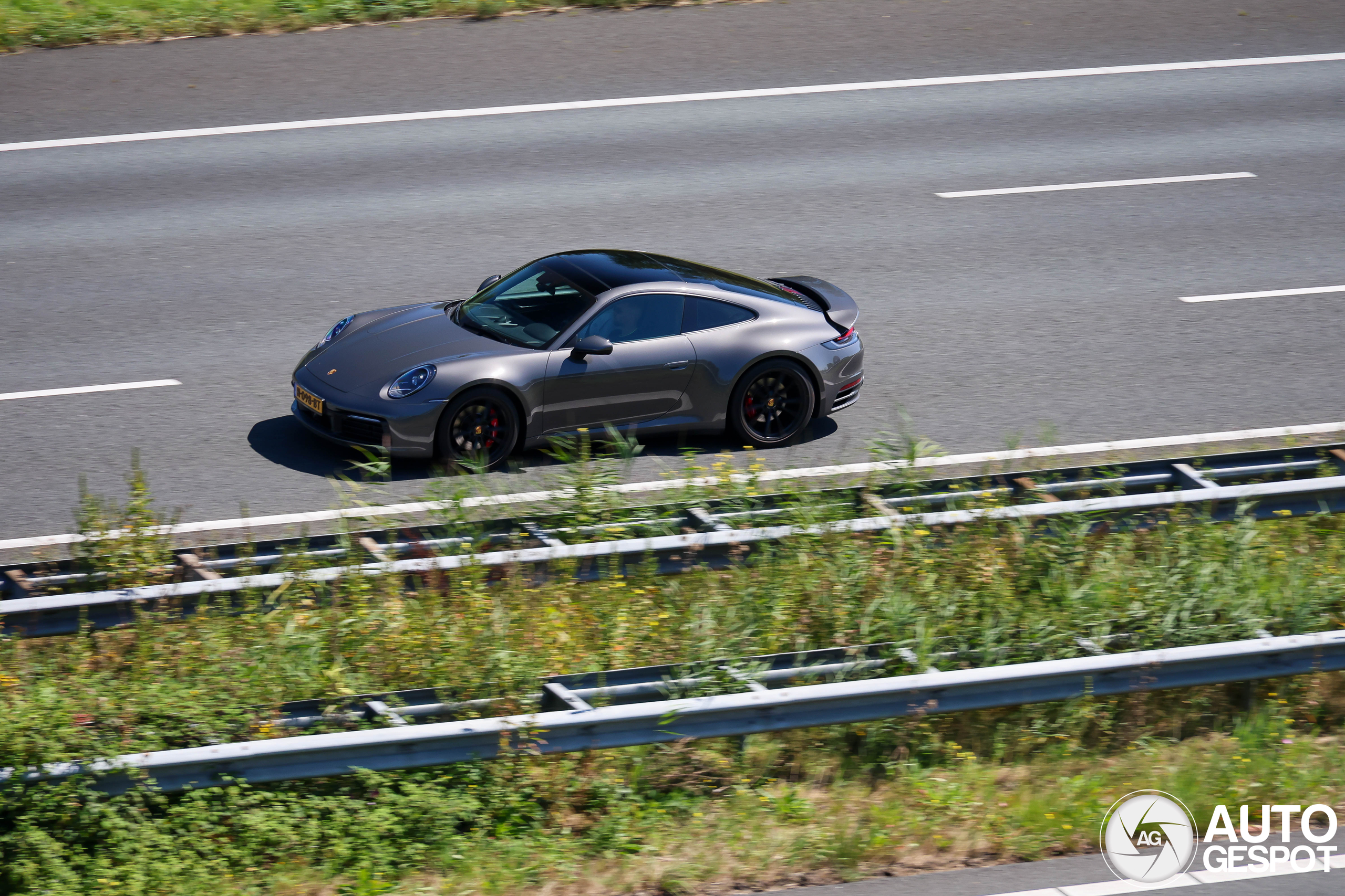 Porsche 992 Carrera S