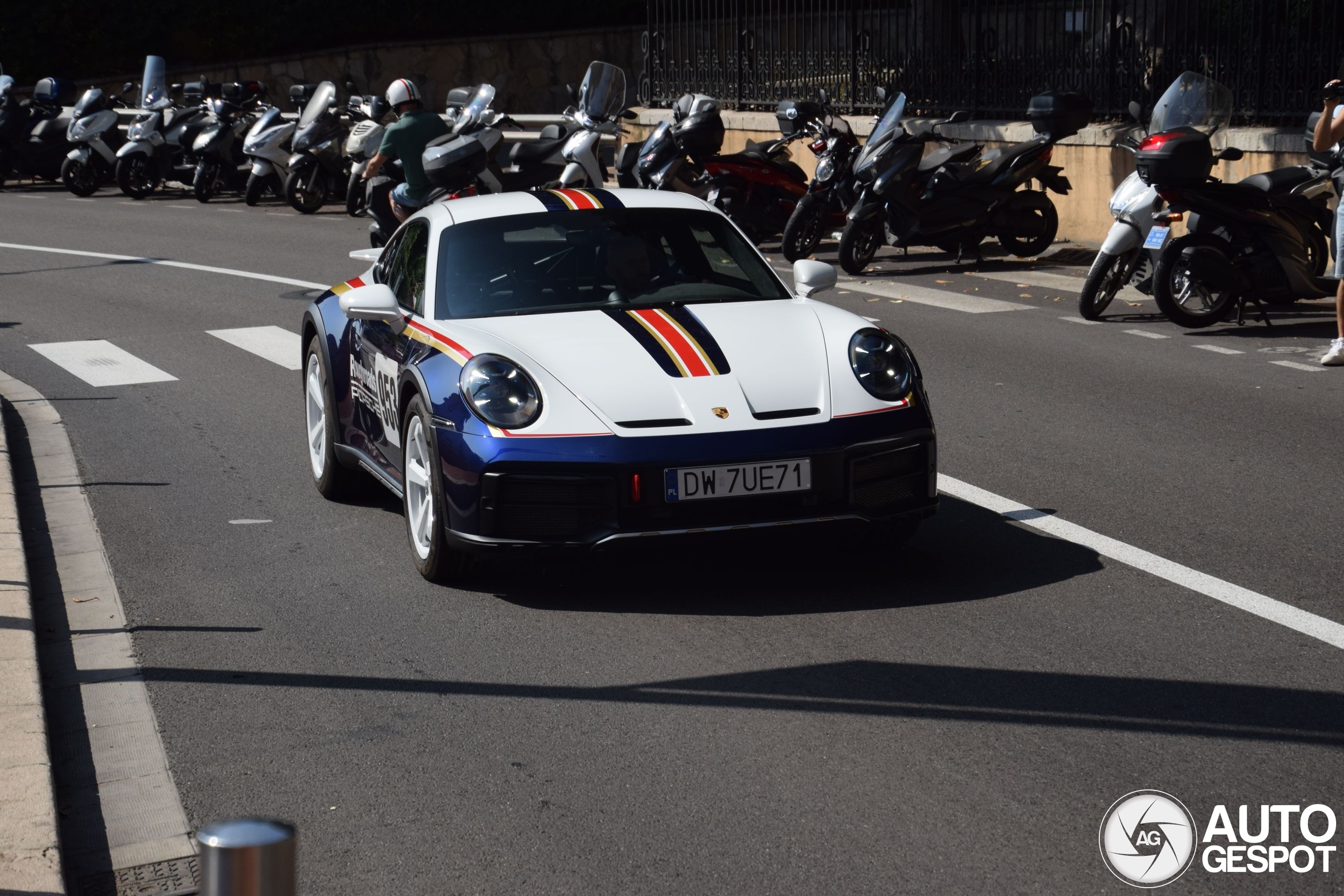 Porsche 992 Dakar