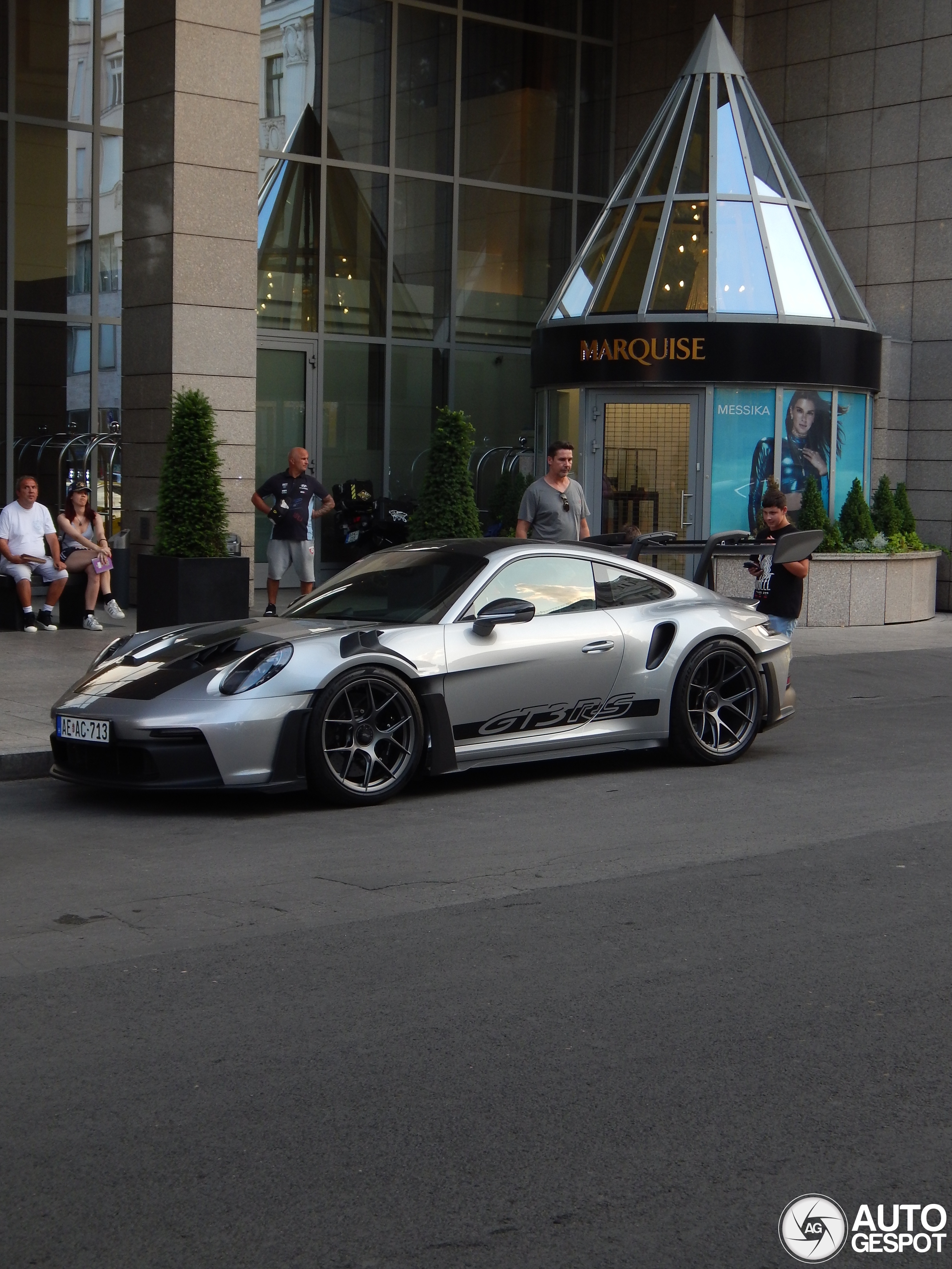 Porsche 992 GT3 RS Weissach Package