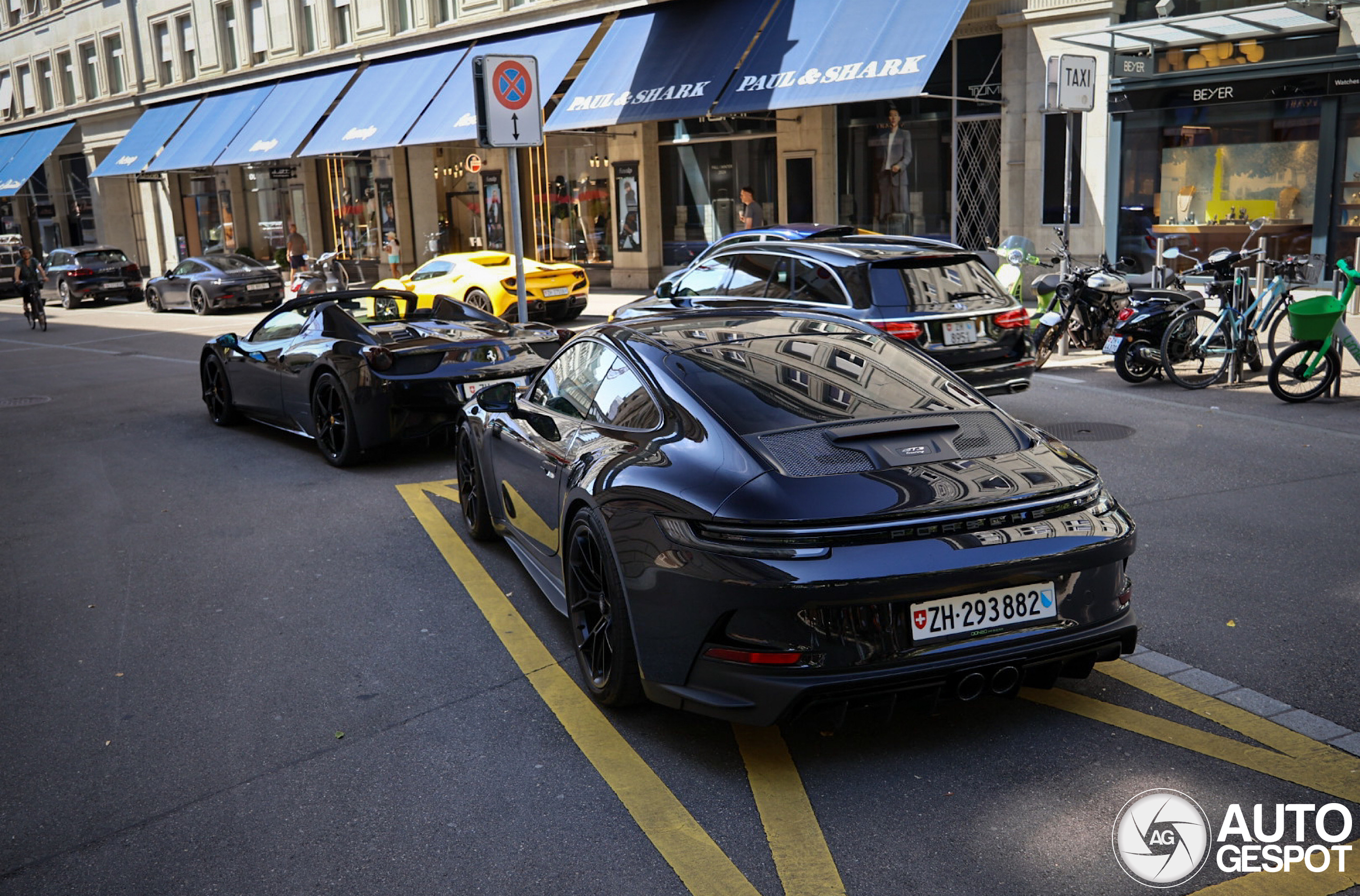 Porsche 992 GT3 Touring