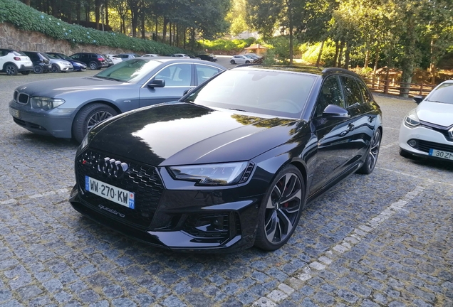 Audi RS4 Avant B9