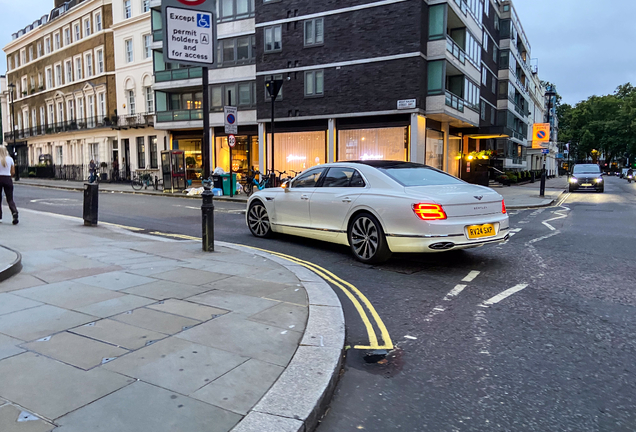 Bentley Flying Spur V8 Azure