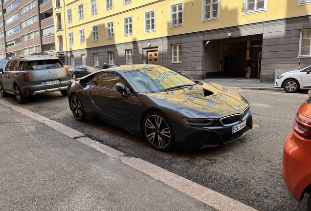 BMW i8