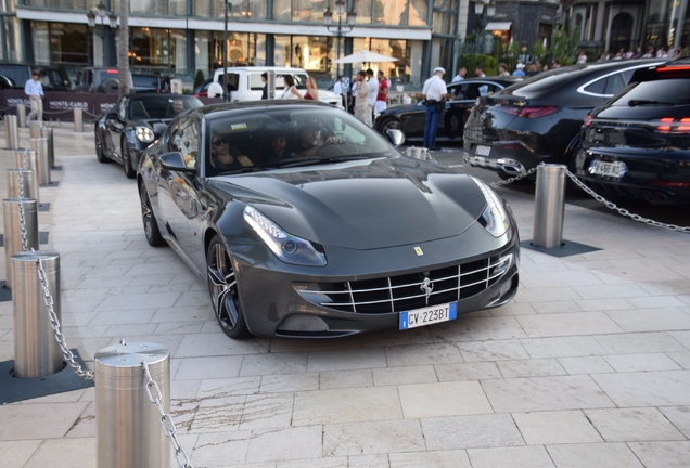 Ferrari FF