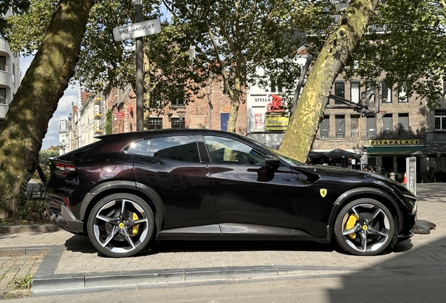 Ferrari Purosangue