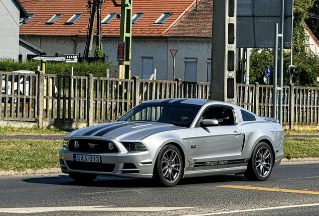 Ford Mustang GT 2013