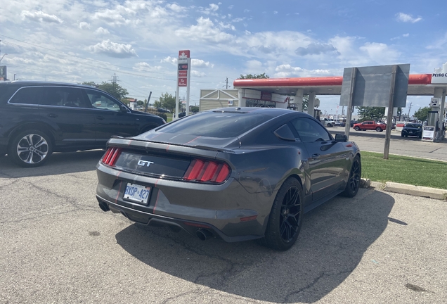 Ford Mustang GT 2015