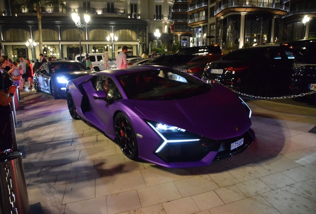 Lamborghini Revuelto