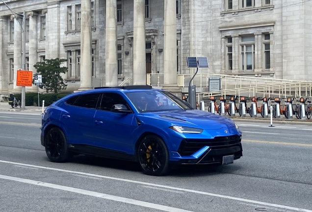 Lamborghini Urus S