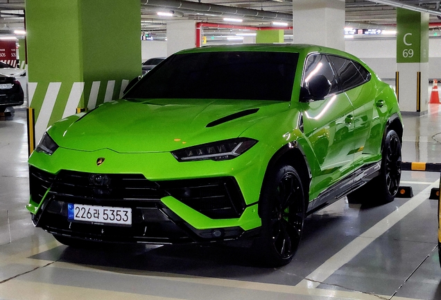 Lamborghini Urus S