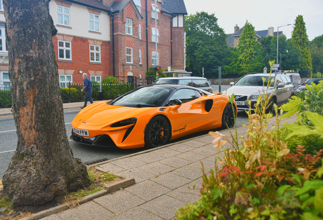 McLaren Artura Spider